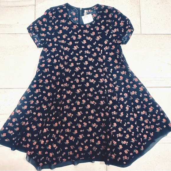 Lovely MittoShop dress - dark blue with floral print - Picture 1 of 4